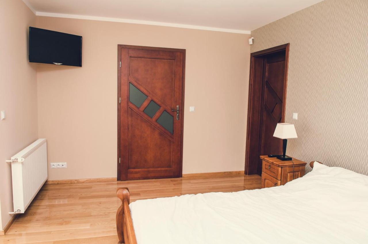 Hotel DobraNocka Malastow Exteriér fotografie